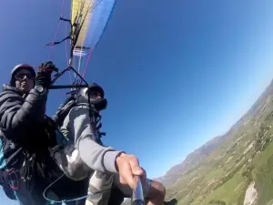 Flyhouse Parcheggio Auto Bici Gratuito