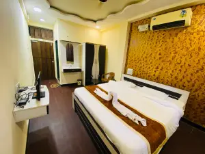 Shanti the Grand Palace