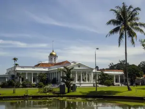 RedDoorz Syariah Near Rsud Kota Bogor