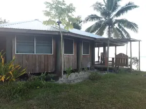 Vaiula Beach Fales