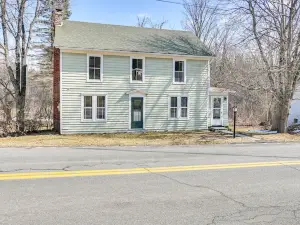 Cozy New York Retreat w/ Fire Pit & Creek Access!