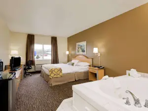 Baymont by Wyndham Lawrenceburg