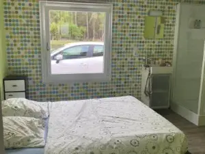Chambre privée Avec Piscine Proche des 24 Heures