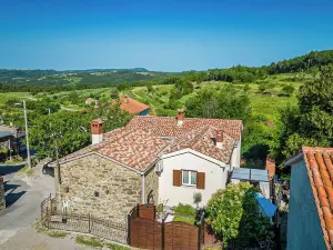Istrian Stone House with Hot Tub - Happy Rentals
