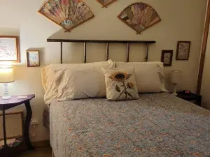Creekside # 3 - Your Home Away From Home!