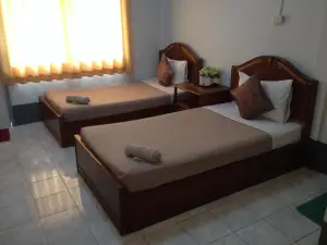 Prasobsuk Ville Hotel Kantharalak