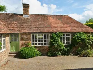 Cowbeech Farm Cottage