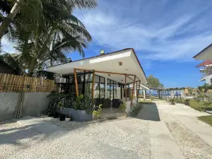 Fins Pacific Coral Bay by Hiverooms