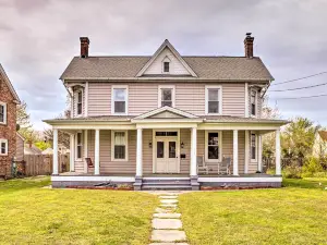 Family-Friendly Cambridge Home w/ Fire Pit!