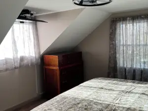 Alecia’s Place a Tranquil 5-Bedroom Charming Classic in the Heart of Fair Haven.