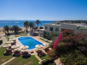 Finikas Hotel