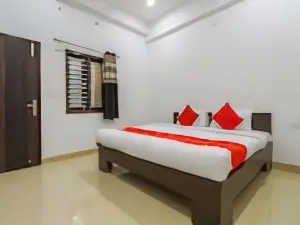 OYO 65072 Hotel JS Plaza
