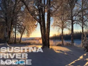 Susitna River Lodging, Backwoods Cabins