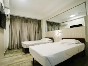 Travelite Express Hotel