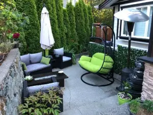 Cozy and Modern 3 Bedroom in Central Location!
