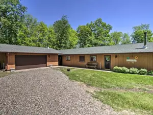 Lakefront Hackensack Cabin w/ Patio & Grill!