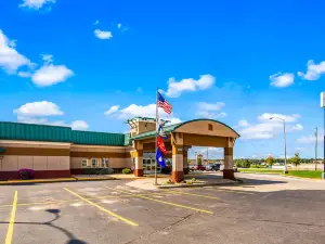 Rock Island Inn & Suites Marshalltown