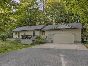 Charming Thompsonville Home w/ on-Site River!