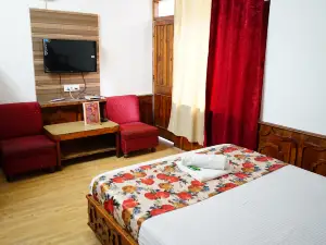 Hotel Magnolia Mallroad Manali