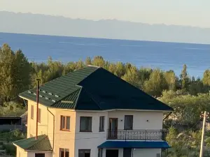 Maksat Guest House