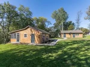 Cabin on Wapsi - Waterfront Relaxing Retreat, RV pad & hookups, farm next door