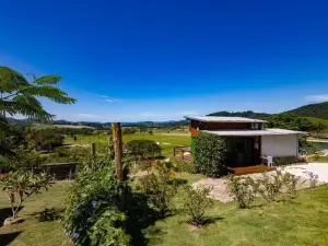 Casa Container - Pousada Container da Montanha Verde Banheira