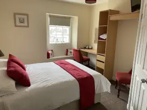 Commercial Hotel