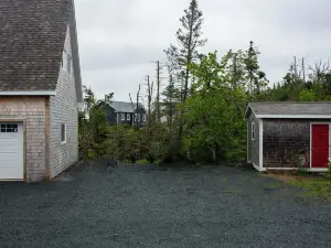 "The Eyrie" Your private Ocean View apartment