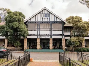 Yanchep Inn