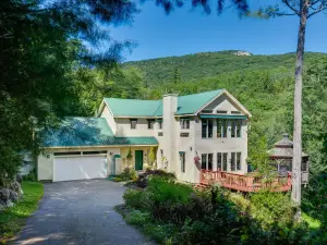 Charming Thornton Escape with Sauna and Gazebo!