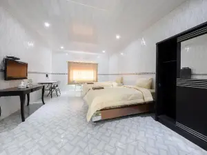 Mega Nasional Seaview Hotel