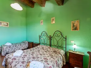 Holiday Home in Umbria near Renaissance Castle