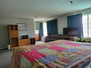 Surrey Inn Ashland