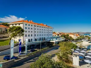 Hotel Brown Beach House & Spa