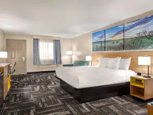 Days Inn by Wyndham Paris