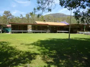 Christmas Creek Café & Cabins