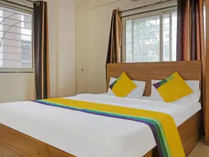 Itsy Hotels AY Plus Hotels