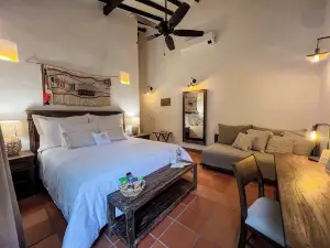 Casa Linaje Hotel Boutique - Mayores de 10 años -