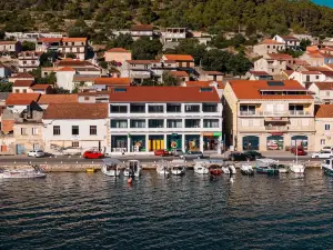 Apartments & Rooms Fisherman's Luck