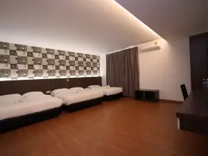 Pavilion Inn