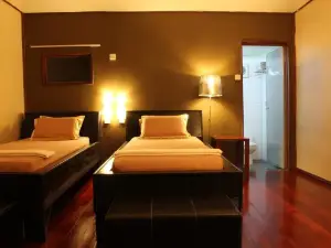 The Last Frontier Boutique Resort