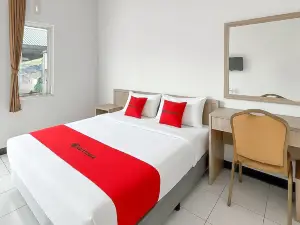 RedDoorz @ Hotel Mewah PLTU Indramayu
