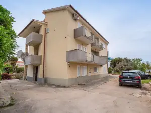 Cozy House Near Beach App 6