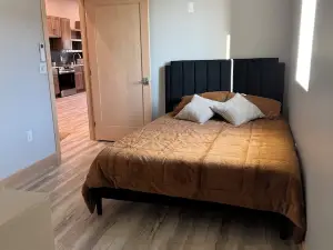 Brand new, cozy/modern 1-bedroom apartment located Norfolk's downtown district!