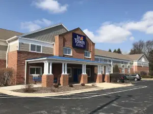 InTown Suites Extended Stay Chicago IL - Oakbrook