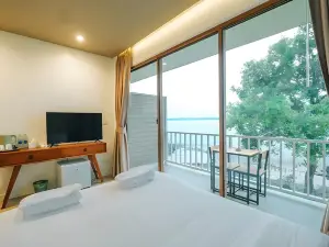 Lake House Naka Cave