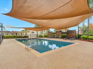 Comfort Inn Deakin Palms