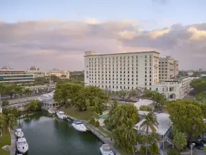邁阿密論文酒店