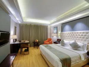 OM Clarks Inn Raebareli