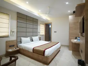 Hotel the Venue